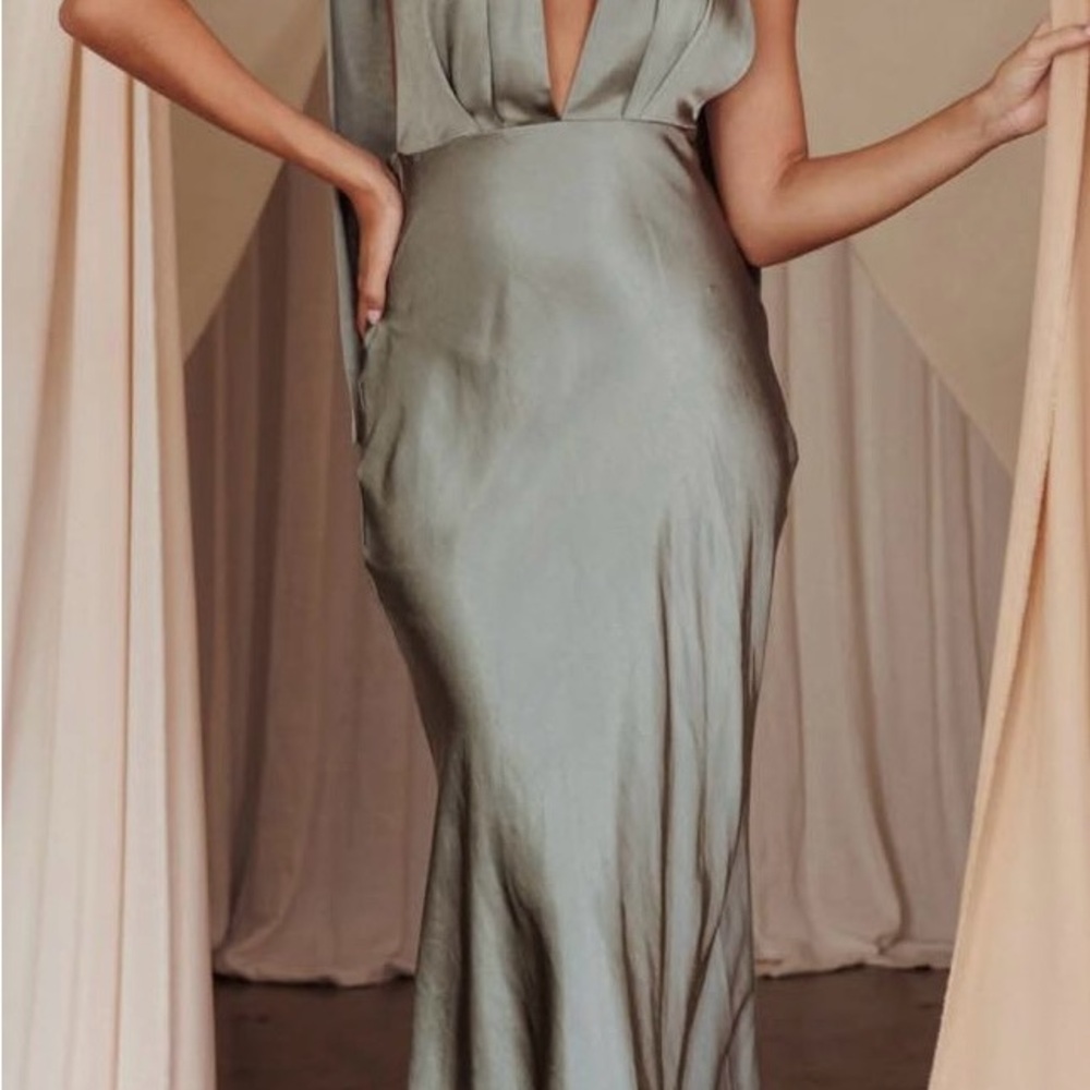 Selfie Leslie Silver Maxi Dress